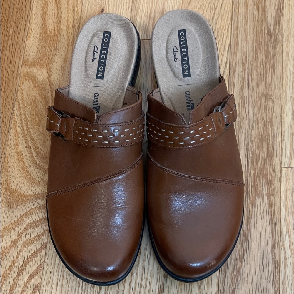 Clarks Women's Brown Leather Mule Clogs